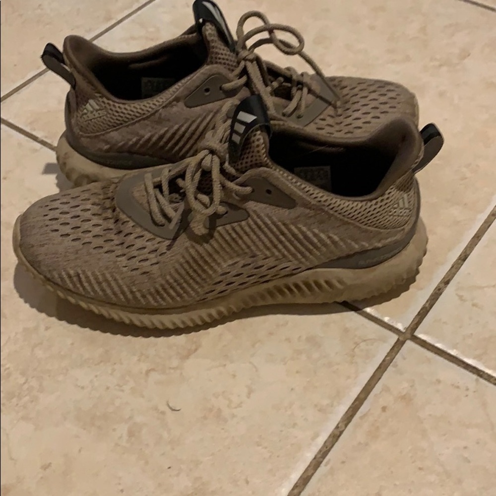 Adidas beige sneakers